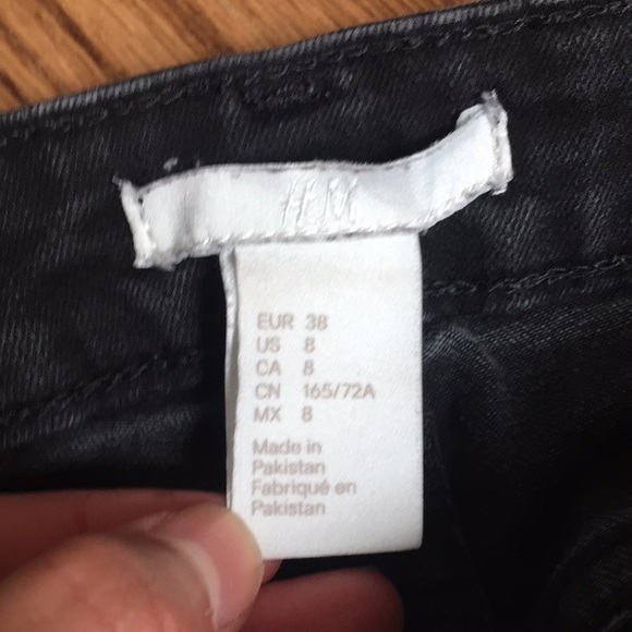 H&M Black Denim Jeans - Picture 5 of 5
